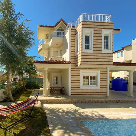 וילה Musari No4 With Private Pool And Garden