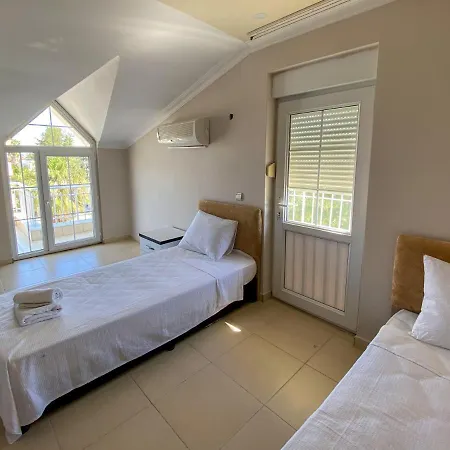 וילה Musari No4 With Private Pool And Garden באלאק